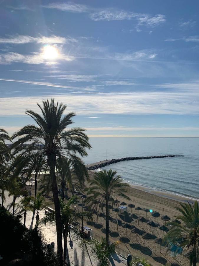 Marbella Beachfront Apartment Bagian luar foto