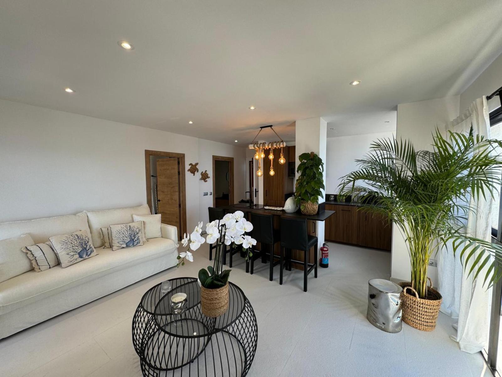 Marbella Beachfront Apartment Bagian luar foto